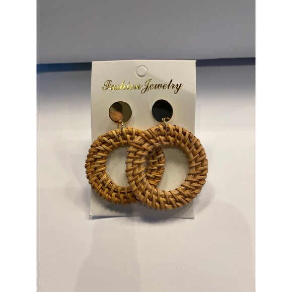 Earrings Rattan Woven Dangle Round Post Tropical Straw Unique Versatile Light - Picture 1 of 6